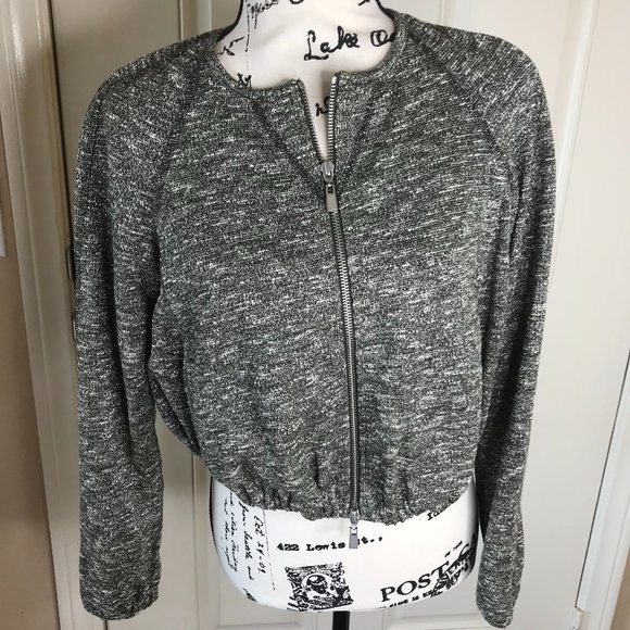 Worth Jackets & Blazers - NWOT Worth Zip Front Collarless Crop Jacket Green/Ivory Metallic ~ Size XS